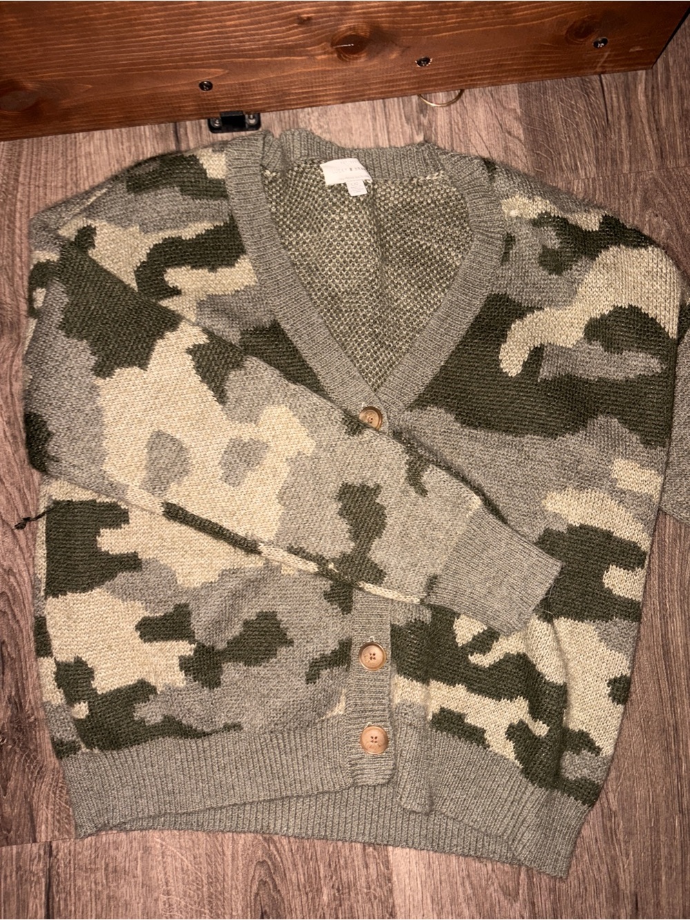 Lucky Brand Women's Camo Button-Front Cardigan in Green and Cream